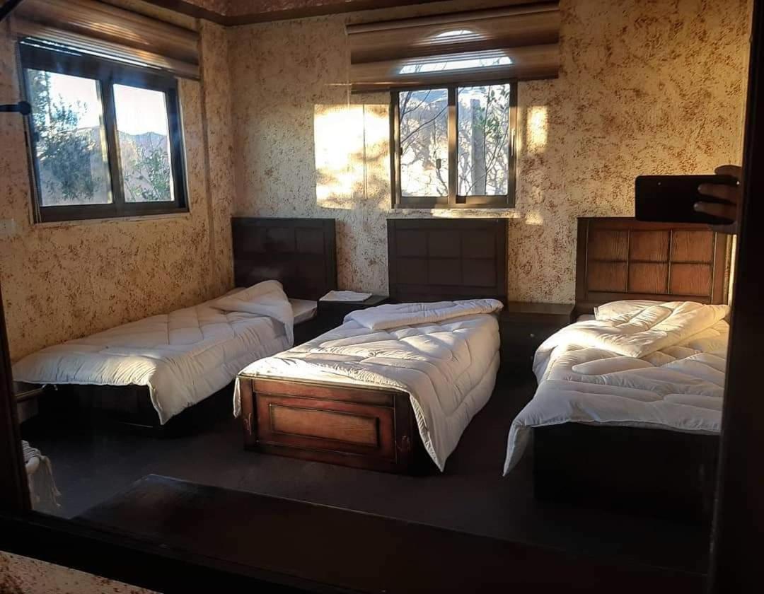 Guest House Attallah Ουάντι Μούσα Εξωτερικό φωτογραφία