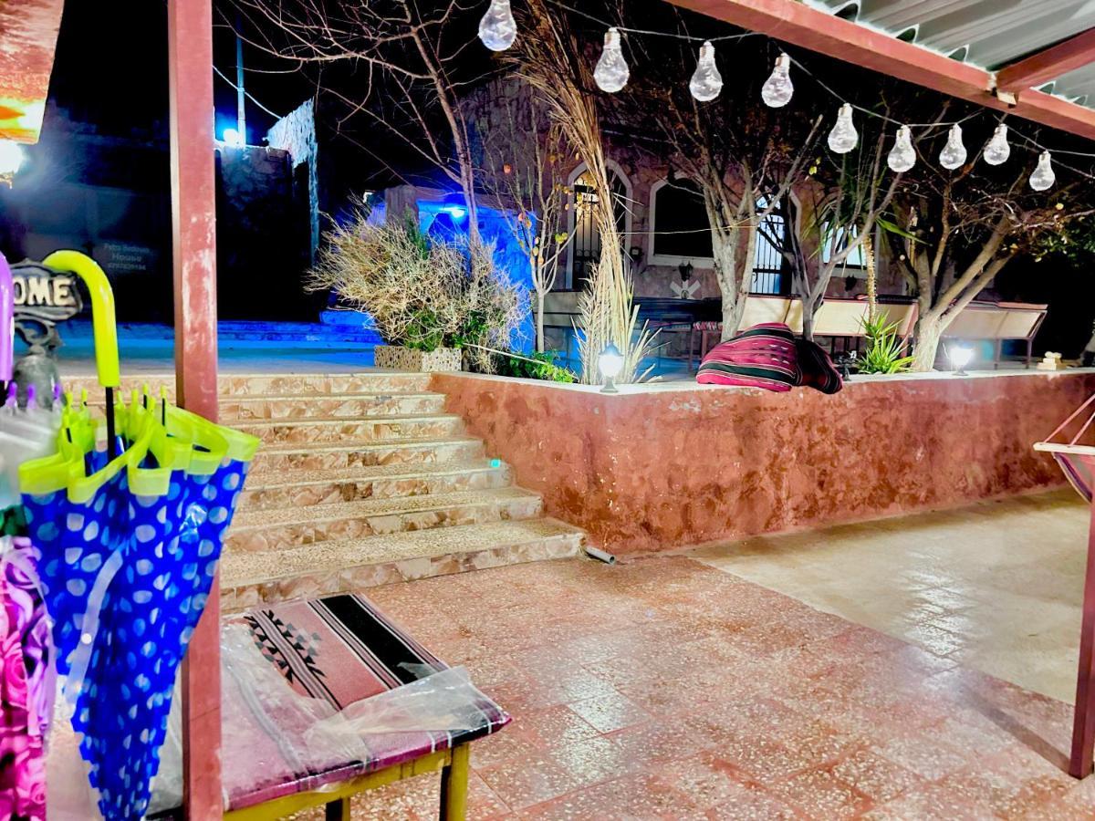 Guest House Attallah Ουάντι Μούσα Εξωτερικό φωτογραφία
